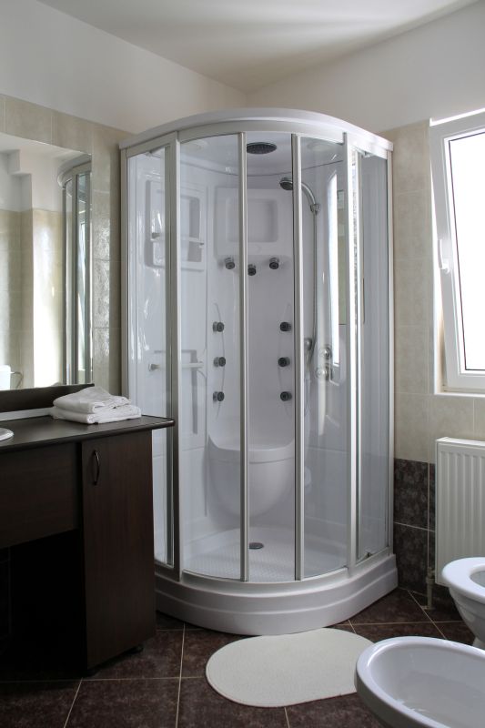 Space-Saving Shower Design